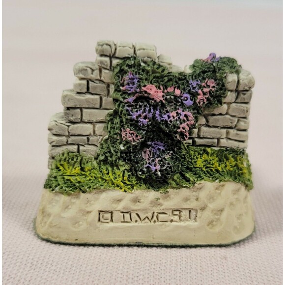 Vintage Lot of 4  David Winter CAMEO Cottages  from 1991 - Picture 3 of 10